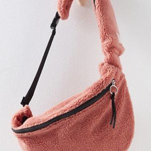 Free People Overachiever Sherpa Sling Bag Brand Winter Coral Pink/Rose N…